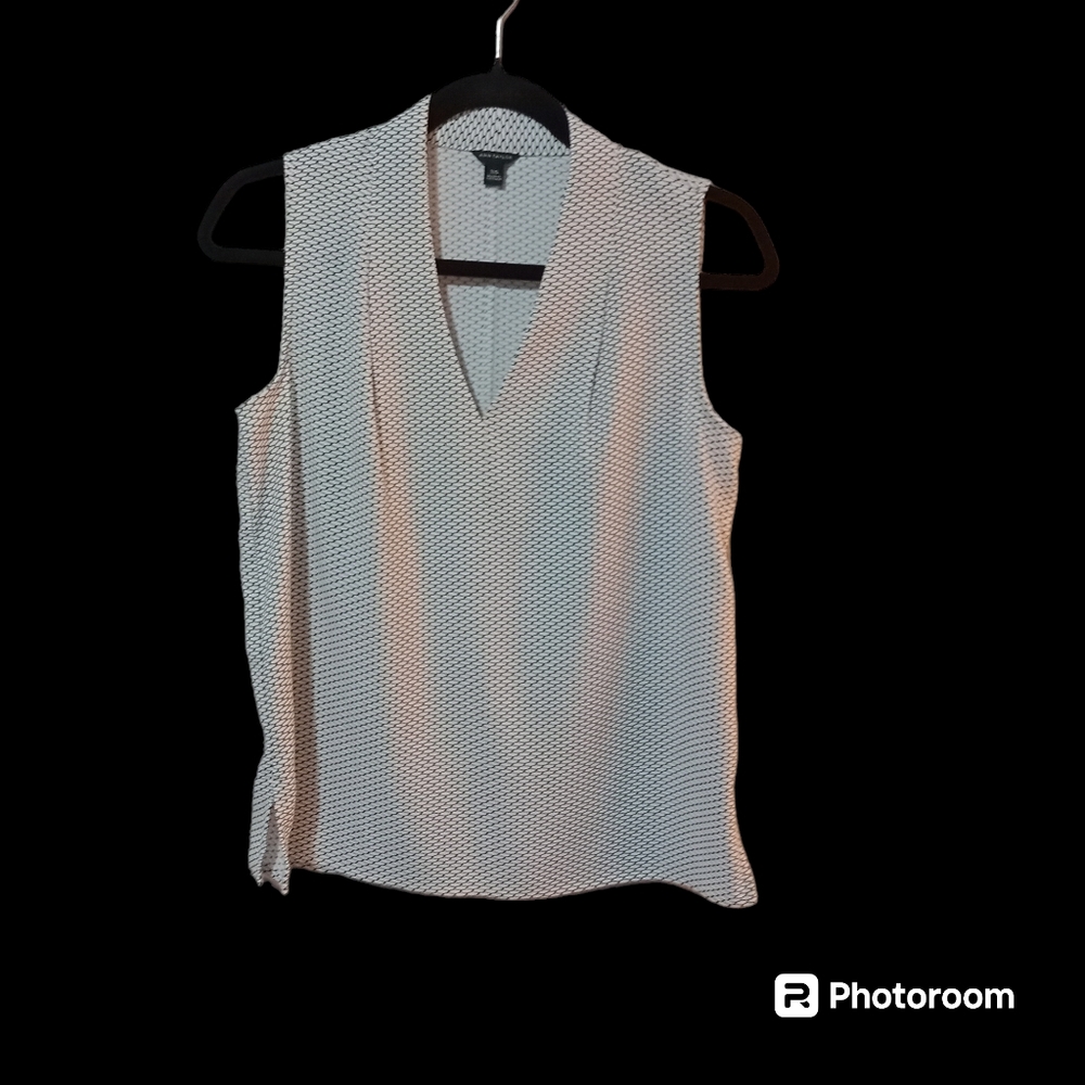 Ann Taylor white & black sleeveless top Ladies sz XS